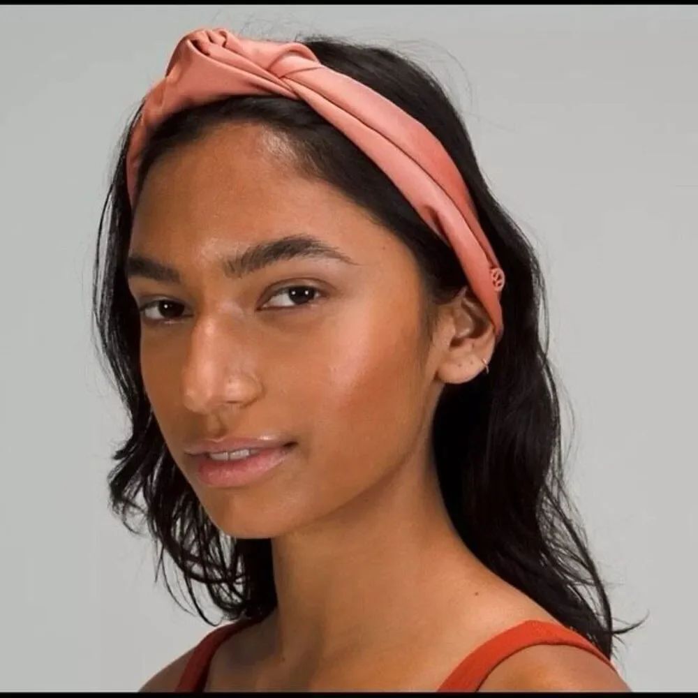 Lululemon knot stopping headband